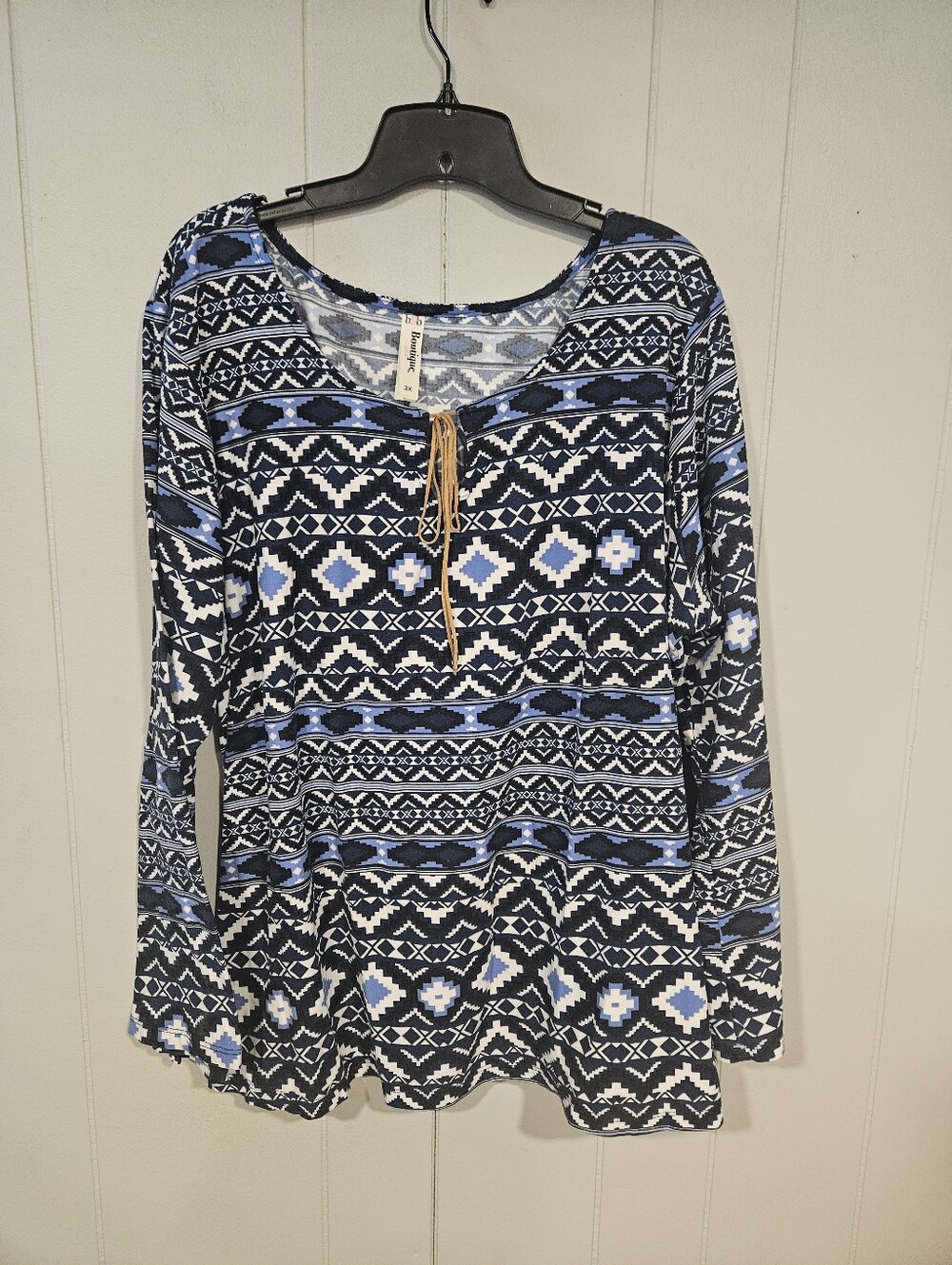 Bobbie Brooks Plus 3X Blue White Aztec Print Soft Knit Top Bell Sleeve Tie Neck